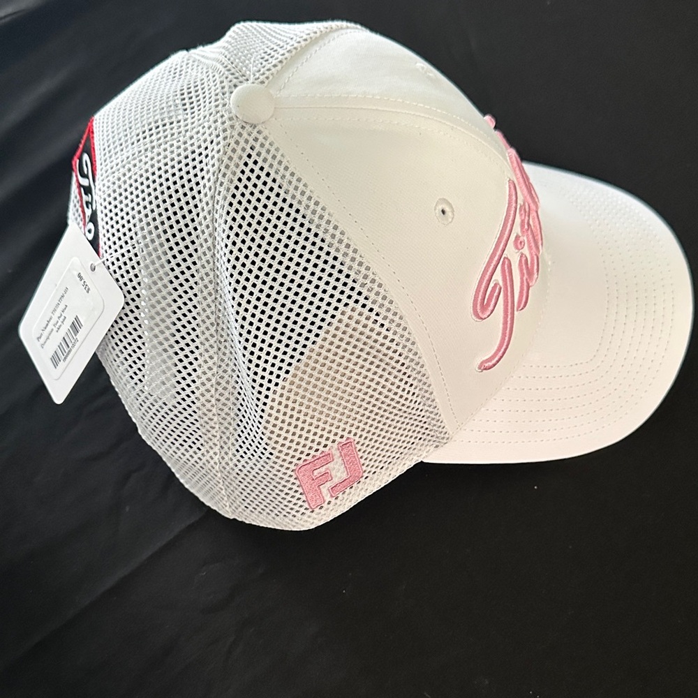 TITLEIST Tour Performance Mesh white/Pink 🩷 - Picture 3 of 5